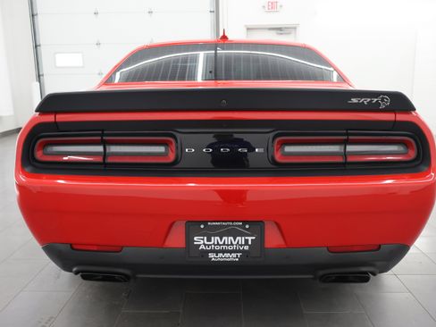 Used 2018 Dodge Challenger SRT Hellcat RWD image 28