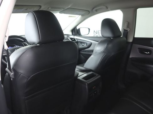 Certified 2024 Nissan Murano SV w/ SV Midnight Edition Package image 23