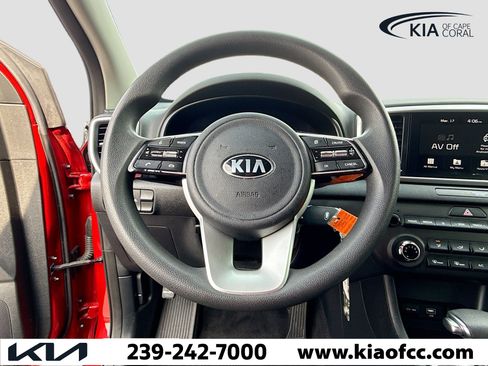 Used 2022 Kia Sportage LX image 34