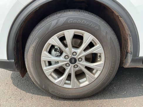 Used 2024 Ford Escape Active w/ Tech Pack #2 AWD/4WD image 9