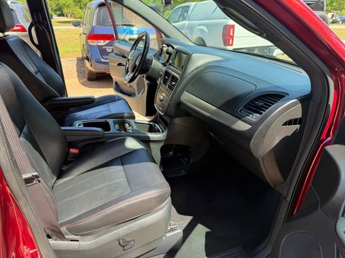 Used 2019 Dodge Grand Caravan GT image 10