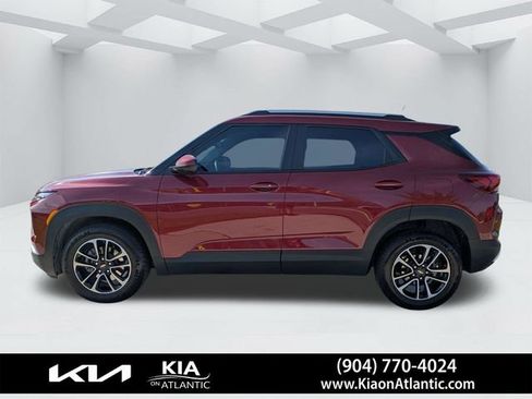Used 2024 Chevrolet TrailBlazer LT FWD image 6