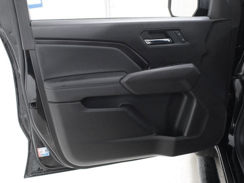 Used 2025 Chevrolet Colorado LT w/ Advanced Trailering Package RWD image 10