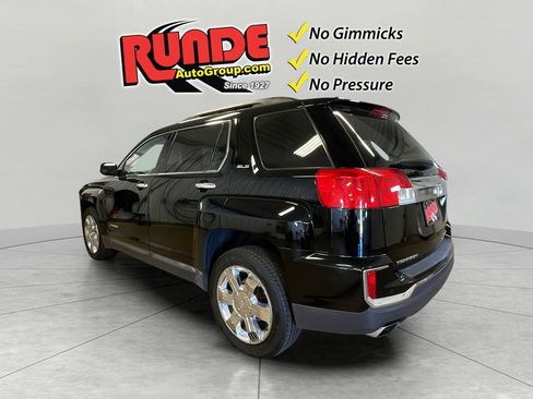 Used 2017 GMC Terrain SLE w/ Technology Package image 4
