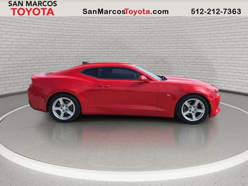 Used 2017 Chevrolet Camaro LT image 4