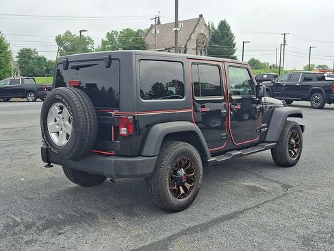 Used 2018 Jeep Wrangler Unlimited Sport S AWD/4WD image 6