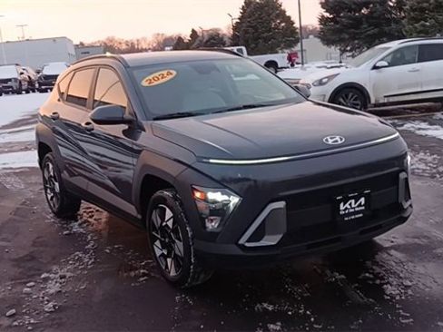 Used 2024 Hyundai Kona SEL image 5