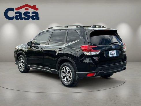 Used 2023 Subaru Forester Premium AWD/4WD image 3
