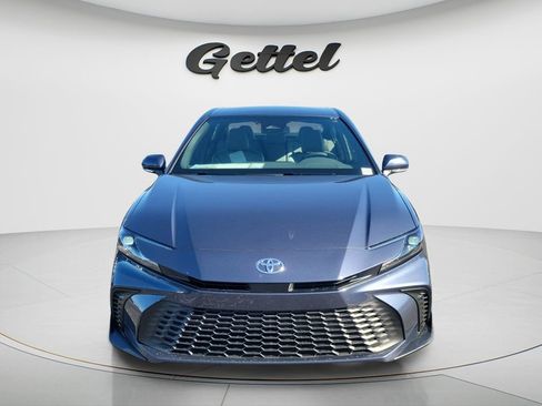 Used 2026 Toyota Camry SE w/ Multimedia Upgrade Package image 8