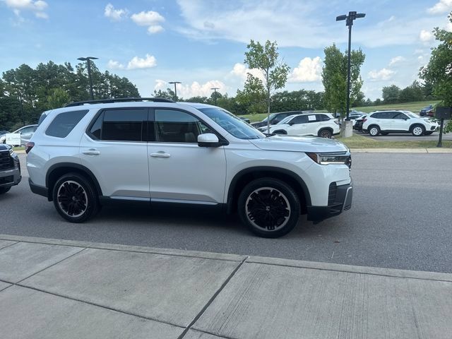 New 2026 Honda Pilot Touring image 6