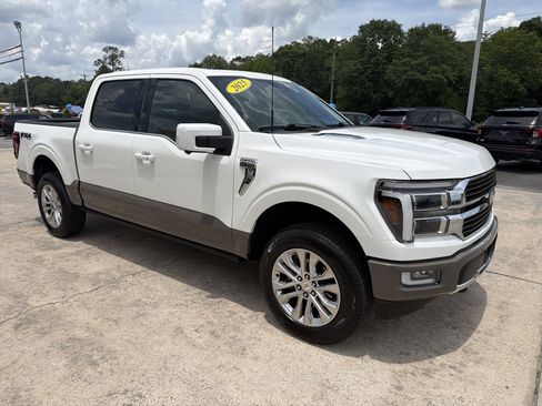 Used 2025 Ford F150 King Ranch w/ FX4 Off-Road Package AWD/4WD image 4