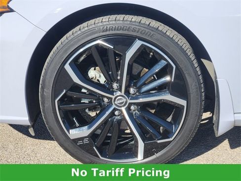 Used 2024 Nissan Altima 2.5 SR image 8