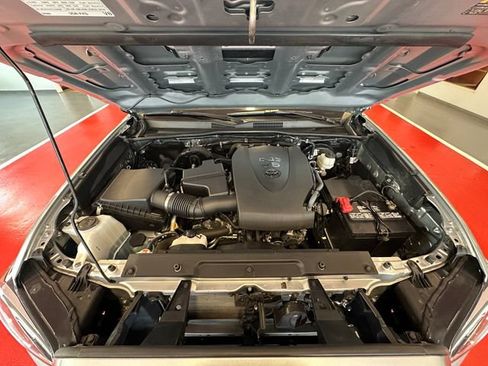 Certified 2023 Toyota Tacoma TRD Sport AWD/4WD image 25