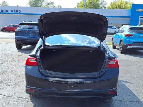 Used 2025 Chevrolet Malibu LT image 13