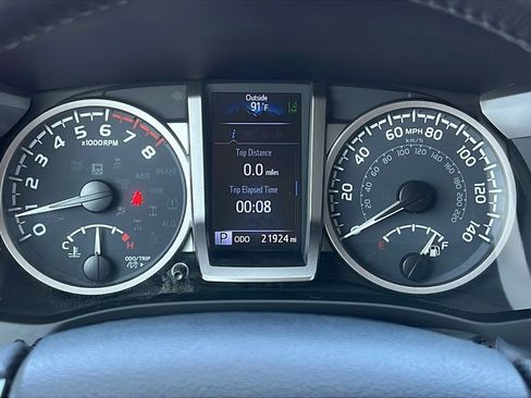Used 2023 Toyota Tacoma SR5 w/ Technology Package RWD image 21