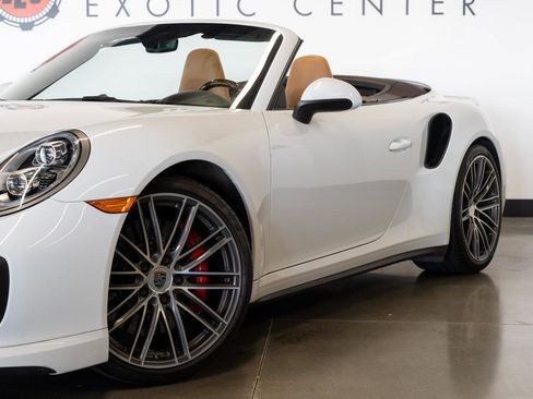 Used 2017 Porsche 911 Turbo image 25