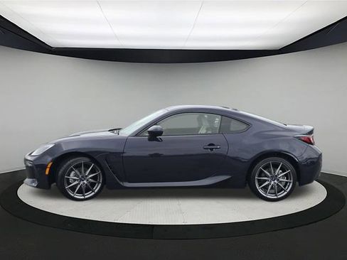 Used 2025 Subaru BRZ Limited w/ Popular Package 2 image 4