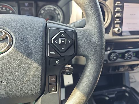 Used 2020 Toyota Tacoma SR w/ SX Package RWD image 15