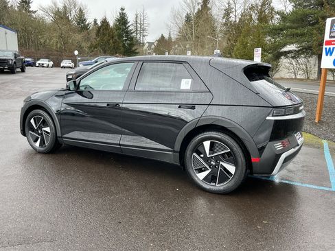 New 2026 Hyundai Ioniq 5 SE AWD/4WD image 3