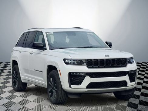 New 2026 Jeep Grand Cherokee Limited AWD/4WD image 4