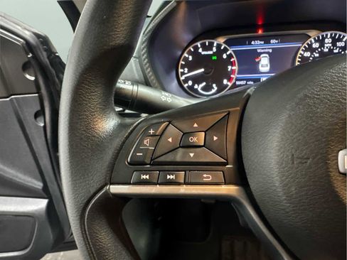 Used 2024 Nissan Sentra SV image 14