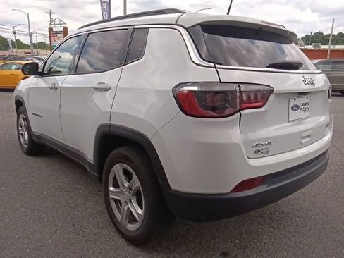 Used 2024 Jeep Compass Latitude AWD/4WD image 5