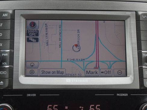 Used 2012 Toyota Avalon Limited FWD image 7