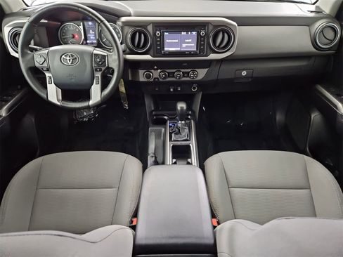 Used 2019 Toyota Tacoma SR5 image 15