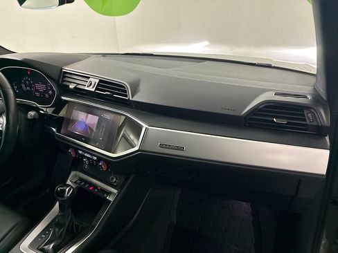 Used 2021 Audi Q3 2.0T Premium w/ Convenience Package image 34