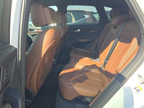 Used 2020 Audi Q5 2.0T Premium w/ Convenience Package image 18