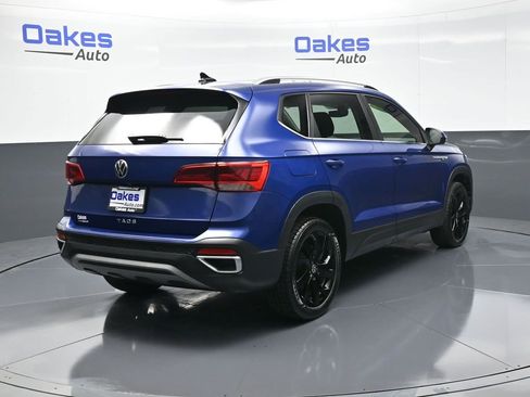 Used 2022 Volkswagen Taos SE image 8