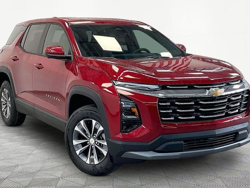 New 2026 Chevrolet Equinox LT w/ Convenience Package II FWD image 2