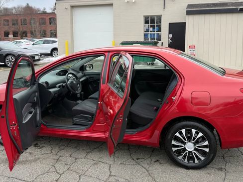 Used 2008 Toyota Yaris S image 11