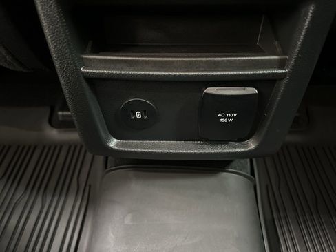 Certified 2024 Ford Edge SEL w/ Convenience Package image 29