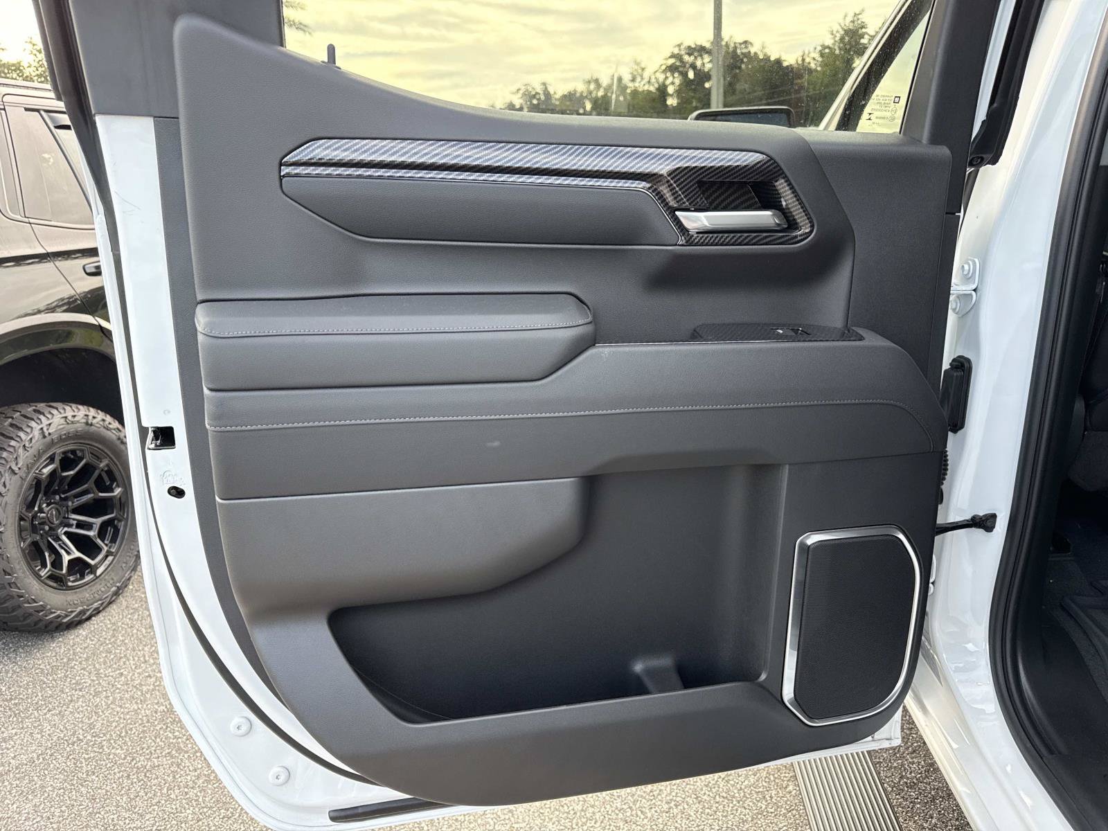 New 2026 Chevrolet Silverado 1500 RST AWD/4WD image 10