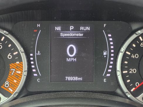 Used 2019 Jeep Renegade Sport FWD image 32