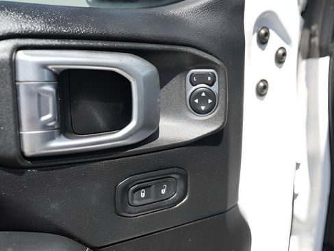 Used 2023 Jeep Wrangler Unlimited Sahara w/ Cold Weather Group AWD/4WD image 23