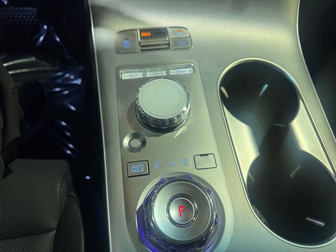 Used 2026 Genesis GV70 2.5T Select AWD/4WD image 25