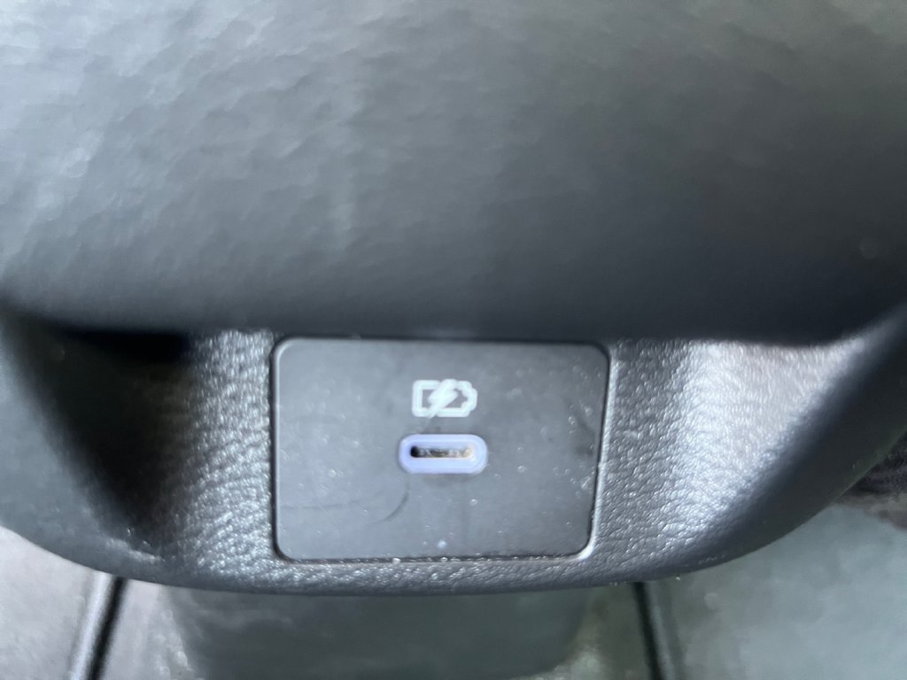 Used 2025 Nissan Versa SV FWD image 29