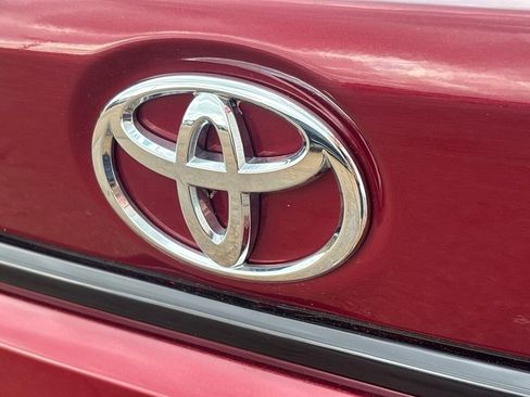 Used 2023 Toyota Corolla LE image 28