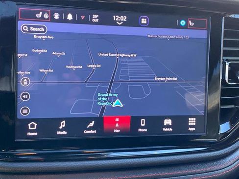 Used 2025 Dodge Durango GT image 14