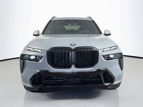 Certified 2026 BMW X7 xDrive40i w/ M Sport Package AWD/4WD image 2