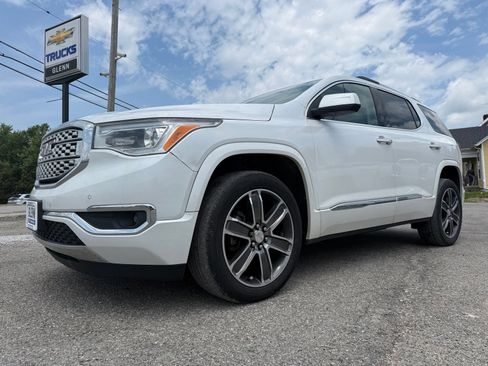 Used 2018 GMC Acadia Denali AWD/4WD image 2