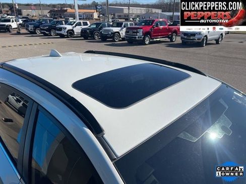 Used 2023 Subaru Crosstrek Hybrid w/ Moonroof Package w/Navigation image 10