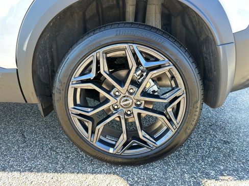 Used 2026 Nissan Kicks SR w/ Illumination Package image 19