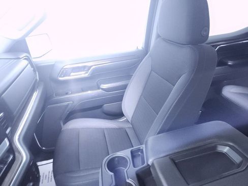 Used 2024 Chevrolet Silverado 1500 LT image 22