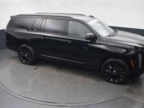 Certified 2026 Cadillac Escalade ESV Platinum Sport w/ LPO, ONYX Package image 49