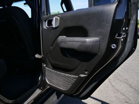 Used 2023 Jeep Gladiator Mojave w/ Cold Weather Group AWD/4WD image 45