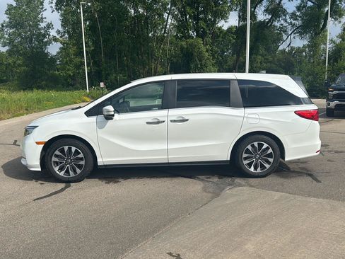 Used 2022 Honda Odyssey EX-L image 2