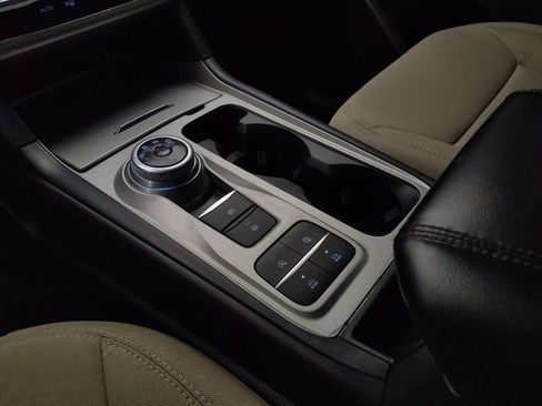 Used 2021 Ford Explorer 2WD image 26